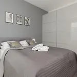 Apartamento Cozy With Parking In The 19th District By Renters *