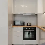 Apartamento Cozy With Parking In The 19th District By Renters *