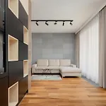 Cozy With Parking In The 19th District By Renters Varsóvia