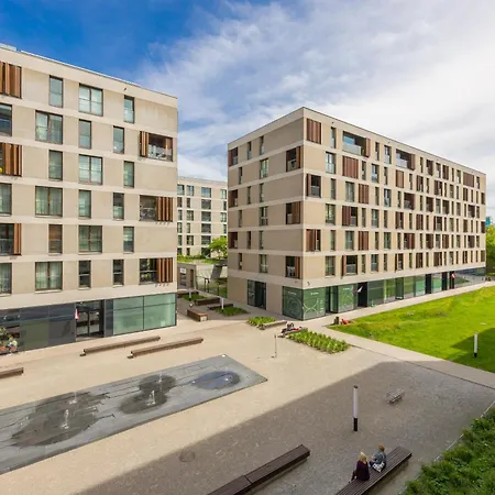 Cozy With Parking In The 19th District By Renters