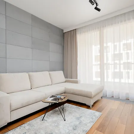 Cozy With Parking In The 19th District By Renters