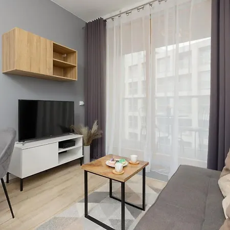 Apartamento Cozy With Parking In The 19th District By Renters Varsovia